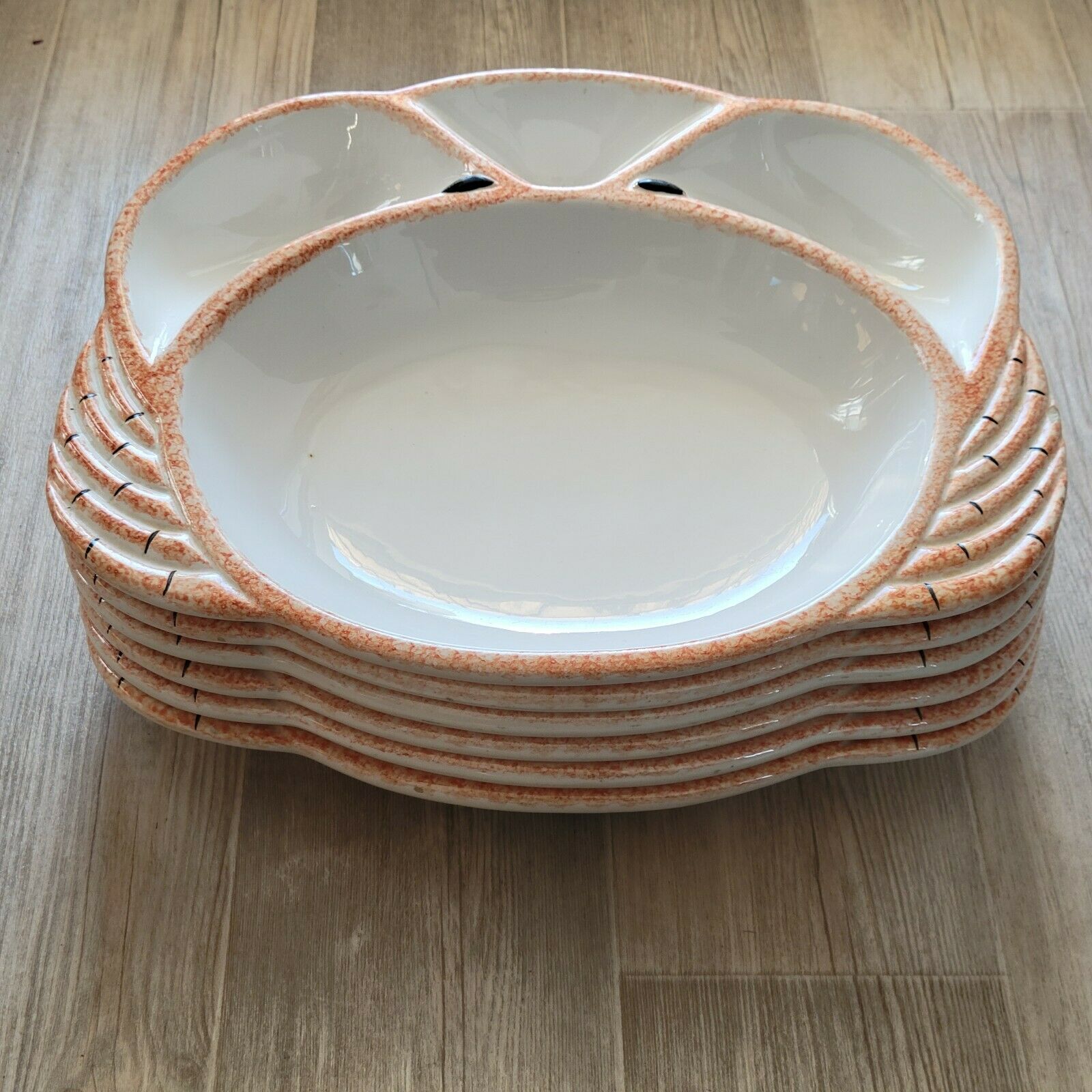 6 compartmentalized plates form crustacean crab