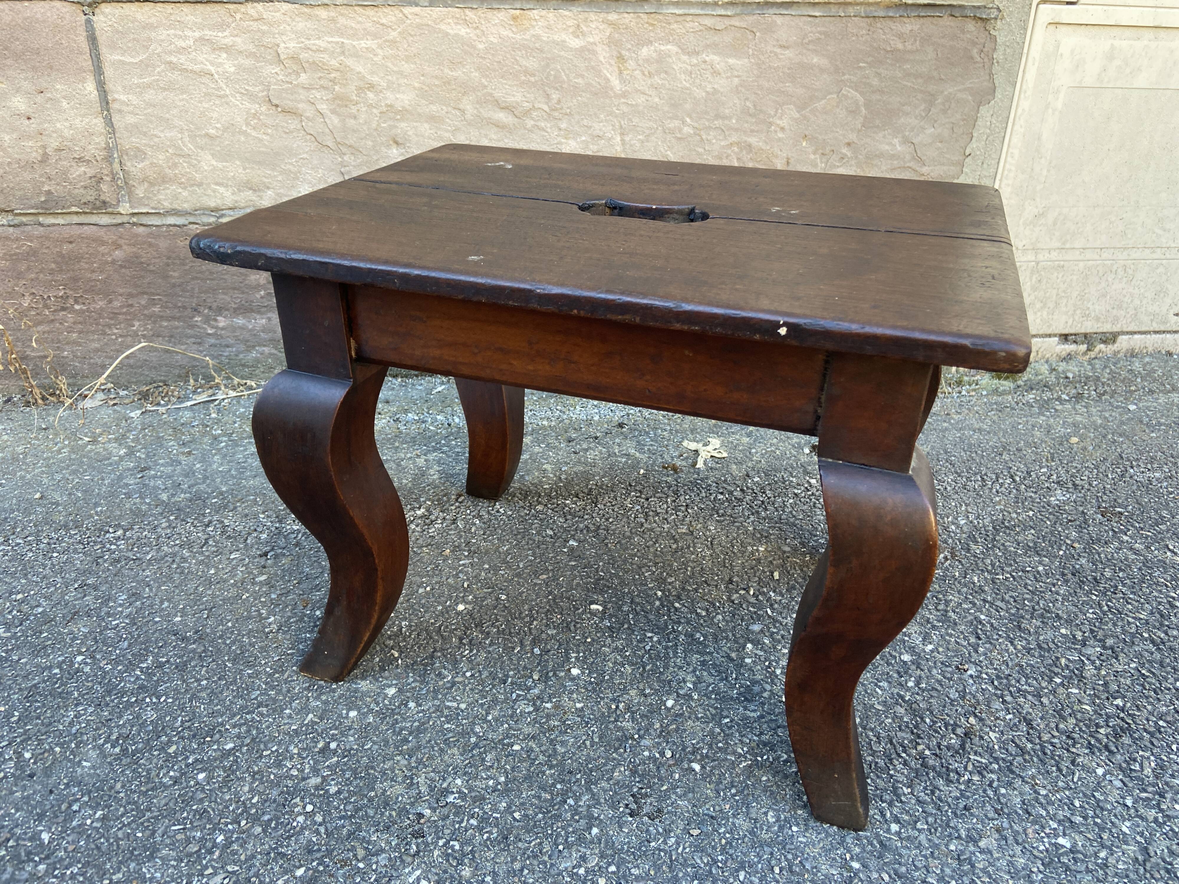 elegant farmhouse rest St Louis XV 1900s