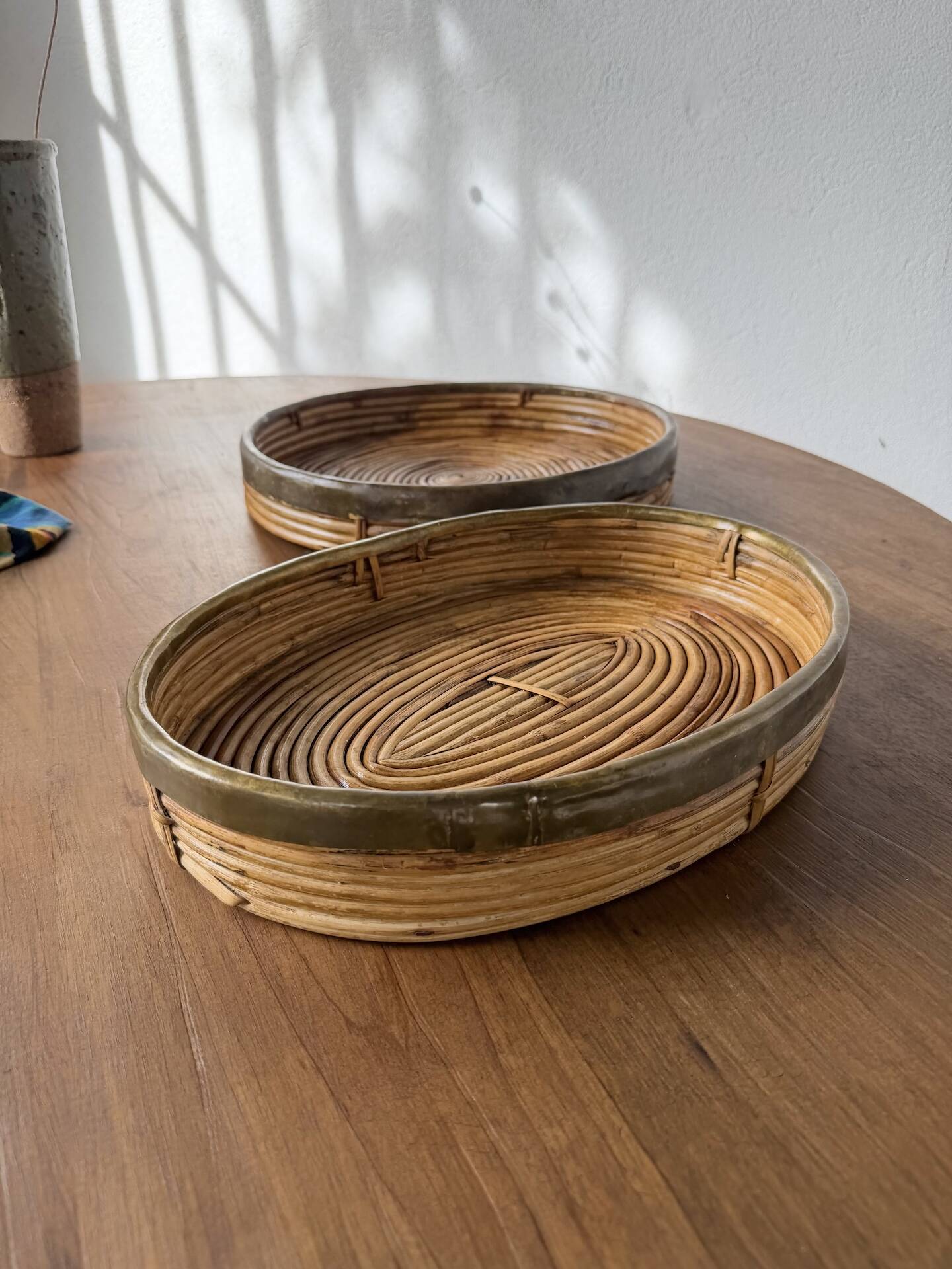 Round rattan and brass trays 1970 by Gabriella Crespi