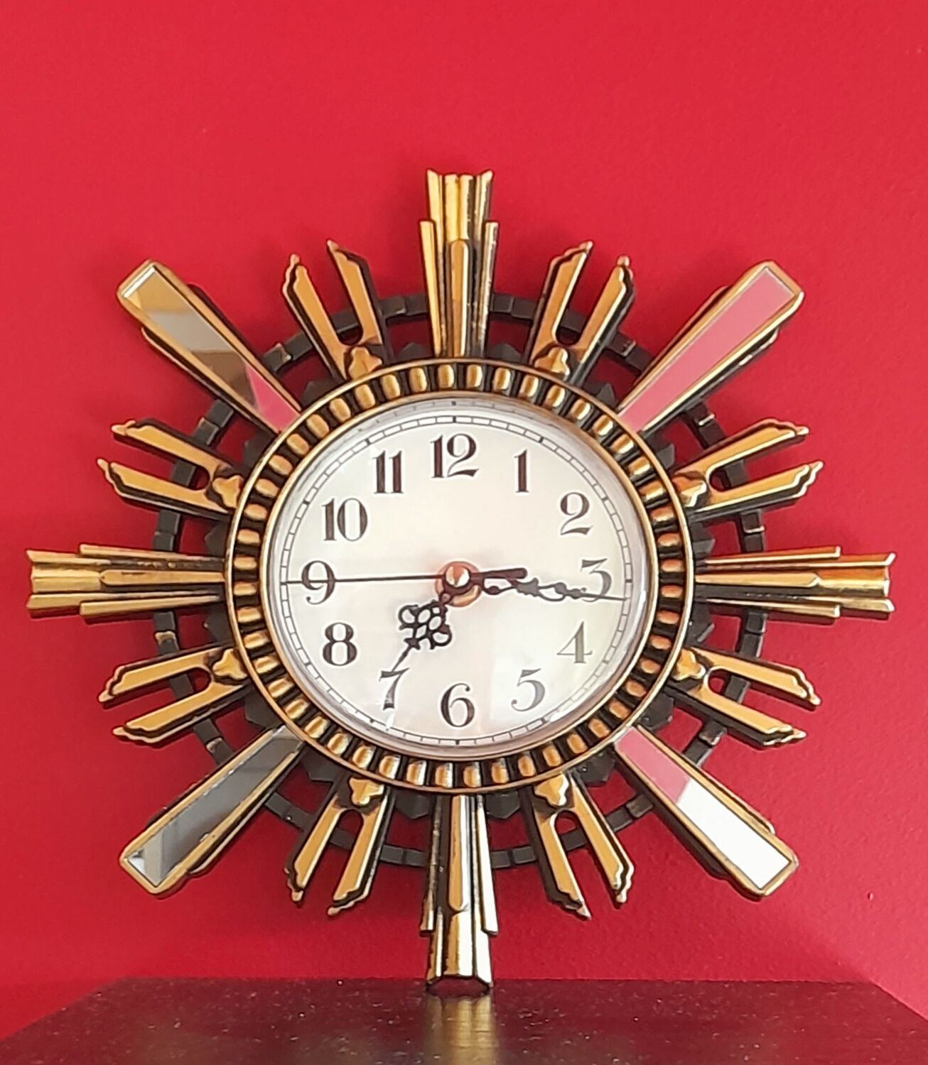 Sun clock 70s