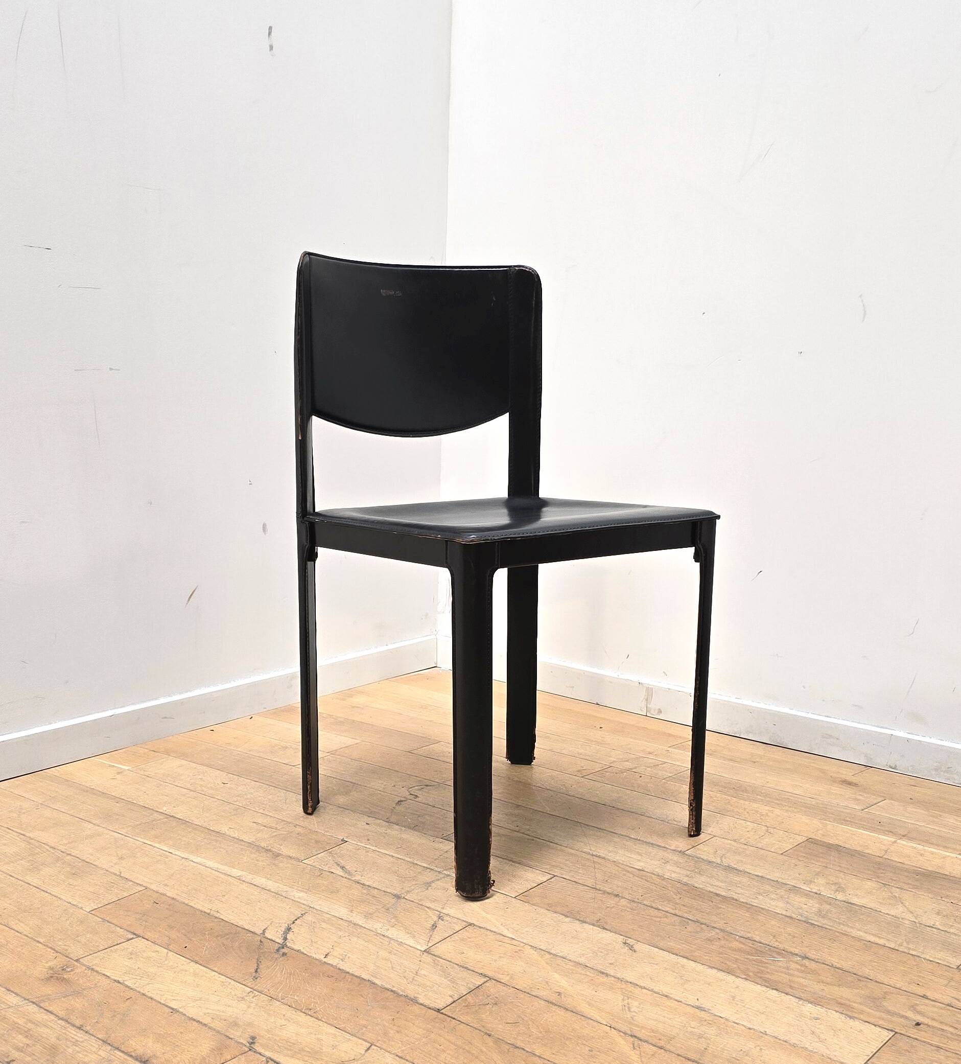 Suite de 3 chaises Matteo Grassi