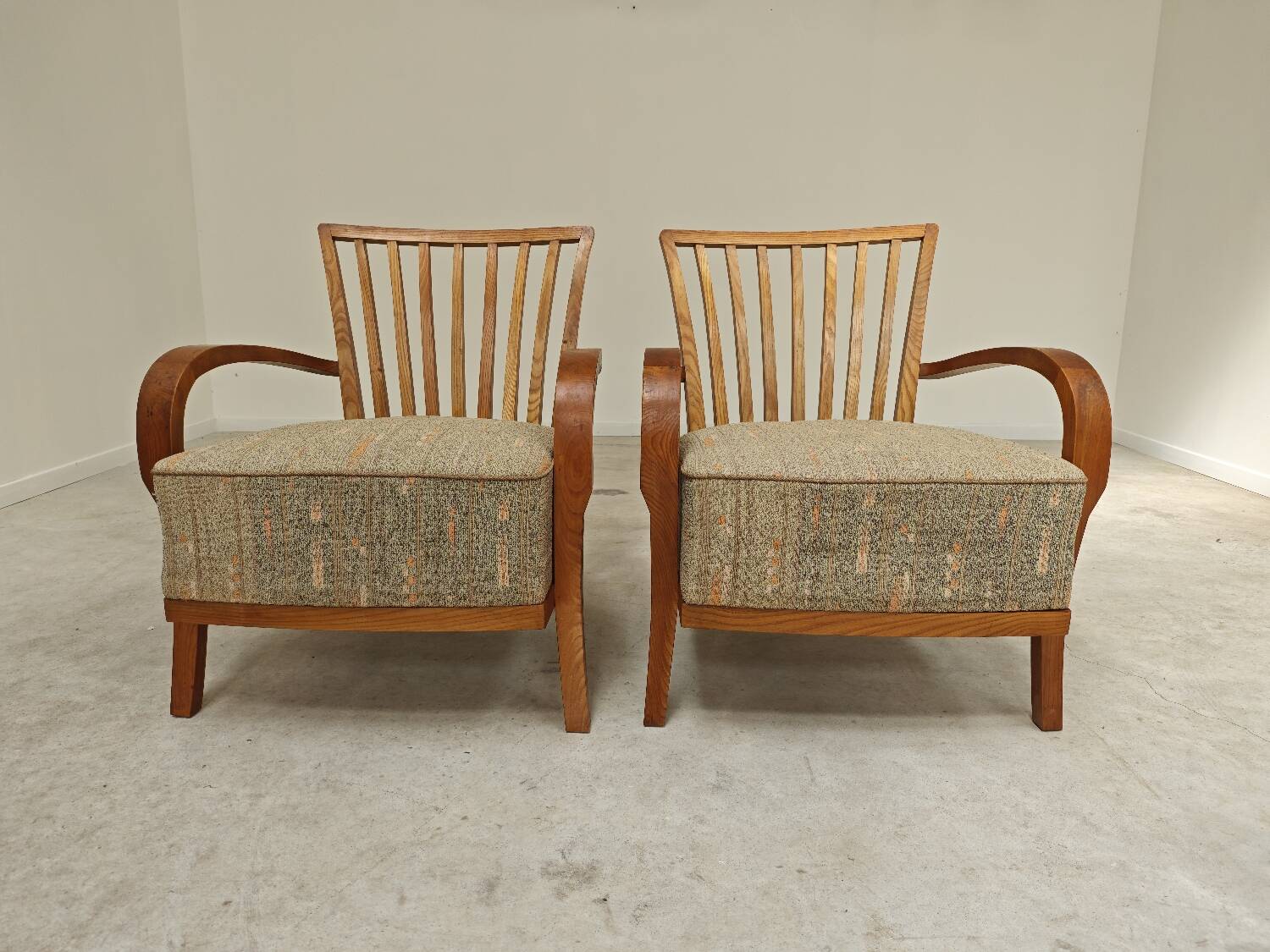 Pair of Krasna Jizba Art Deco solid wood armchairs