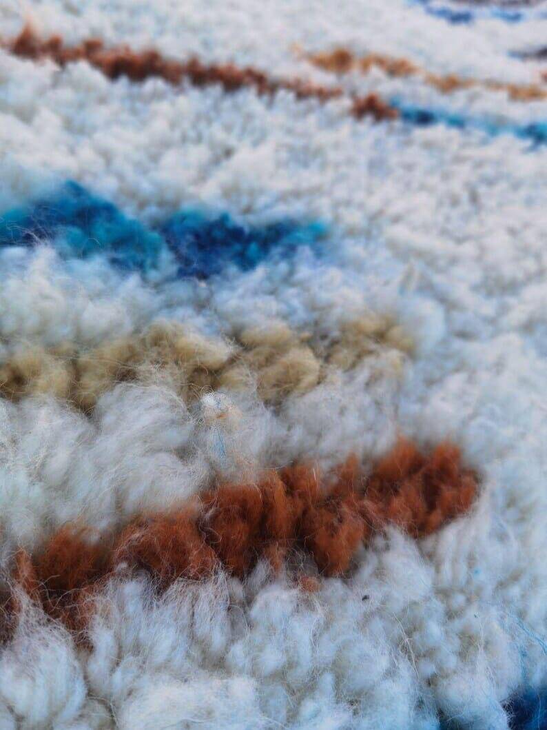 Handmade traditional Azilal Berber rug size 150 x 250 cm