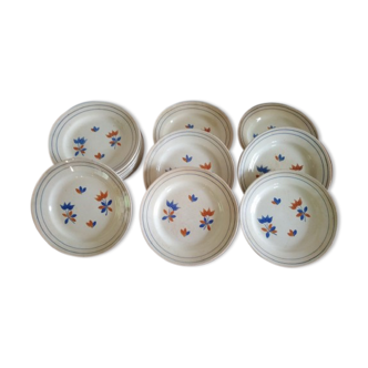 12 plates in Gien porcelain