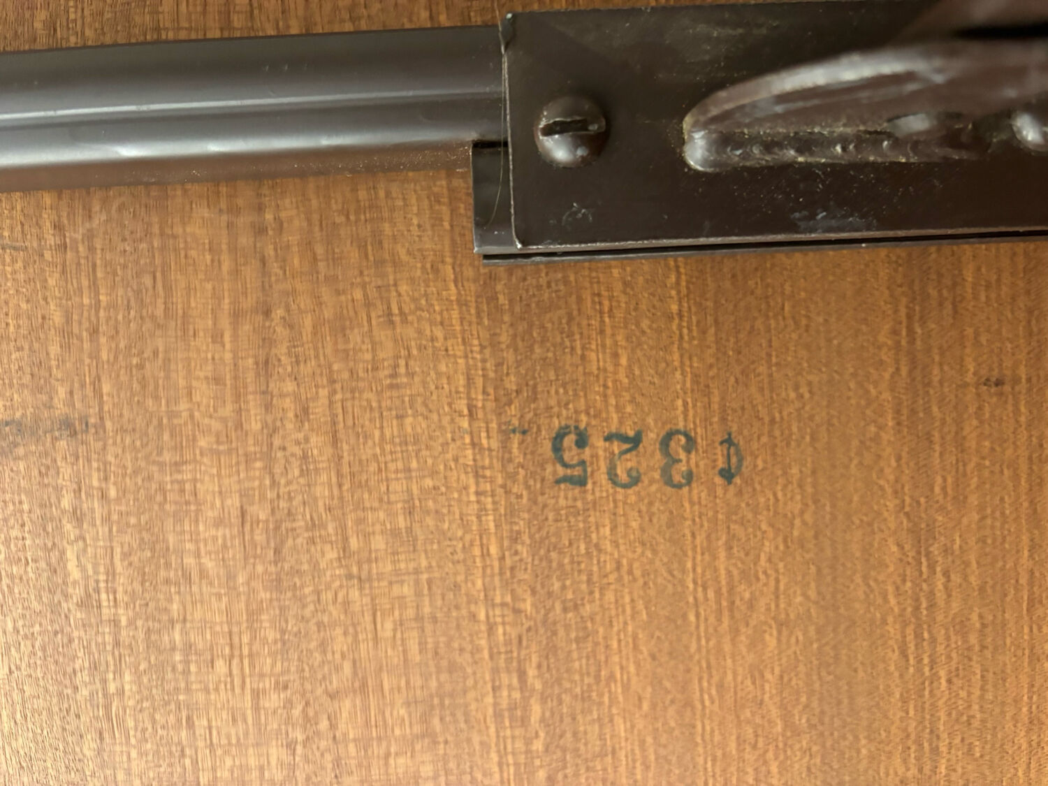 Vintage extendable round dining table Omann Jun