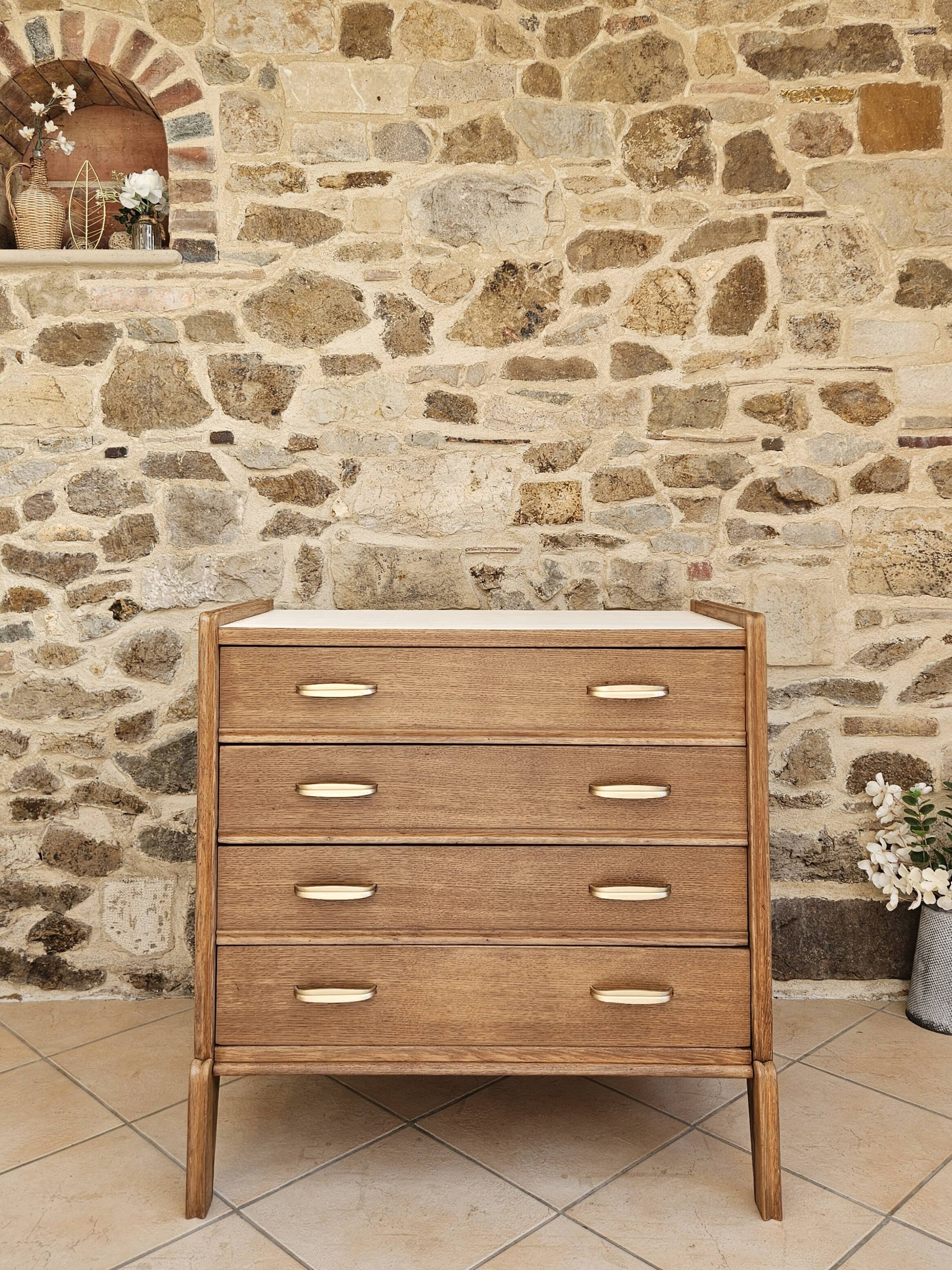 Commode vintage