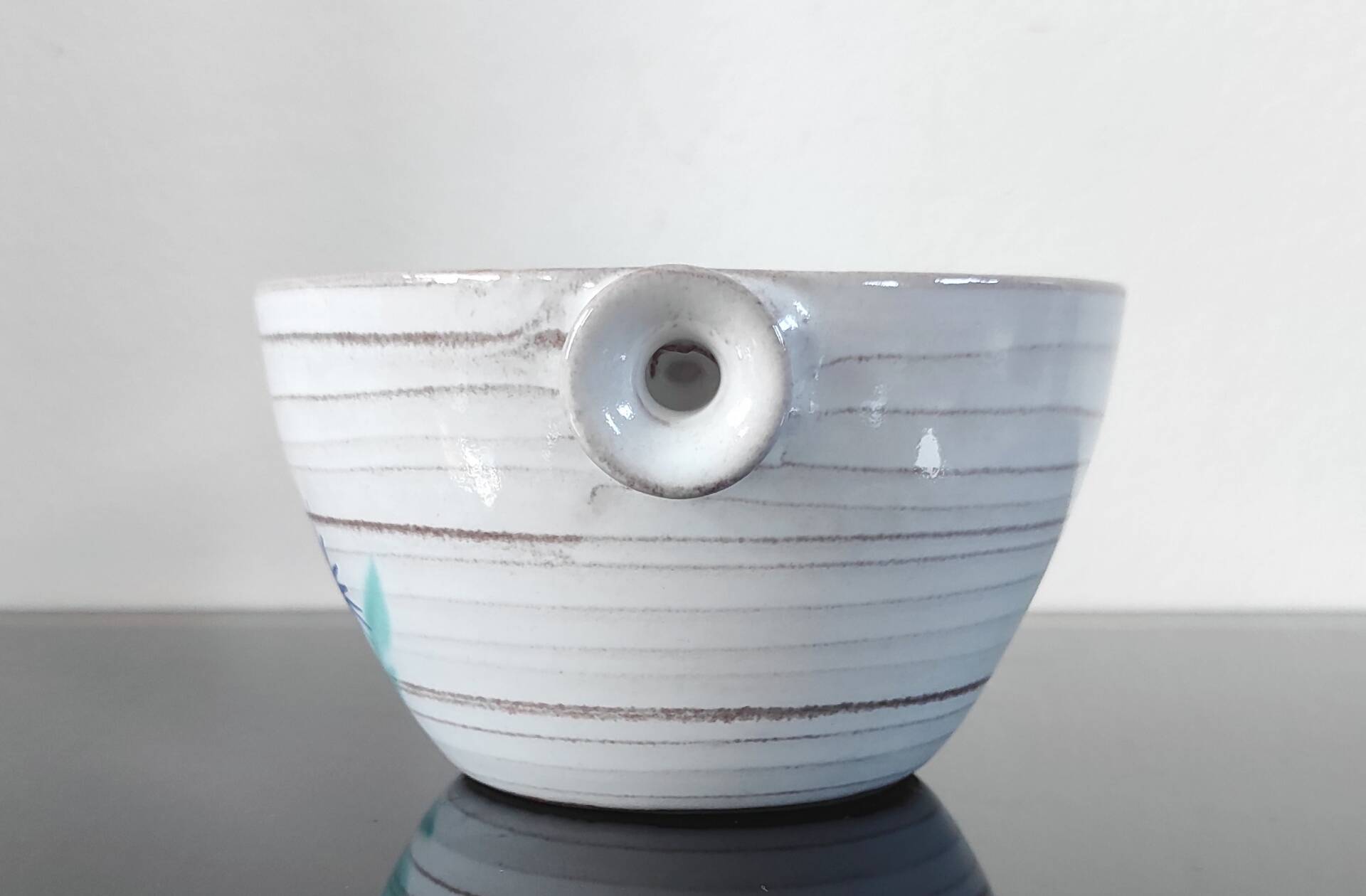 Earthenware bowl with handles in handmade ceramic