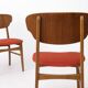 2 des 6 chaises de salle à manger vintage des années 1960 - Teck et chêne, design danois