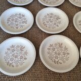 9 assiettes à dessert