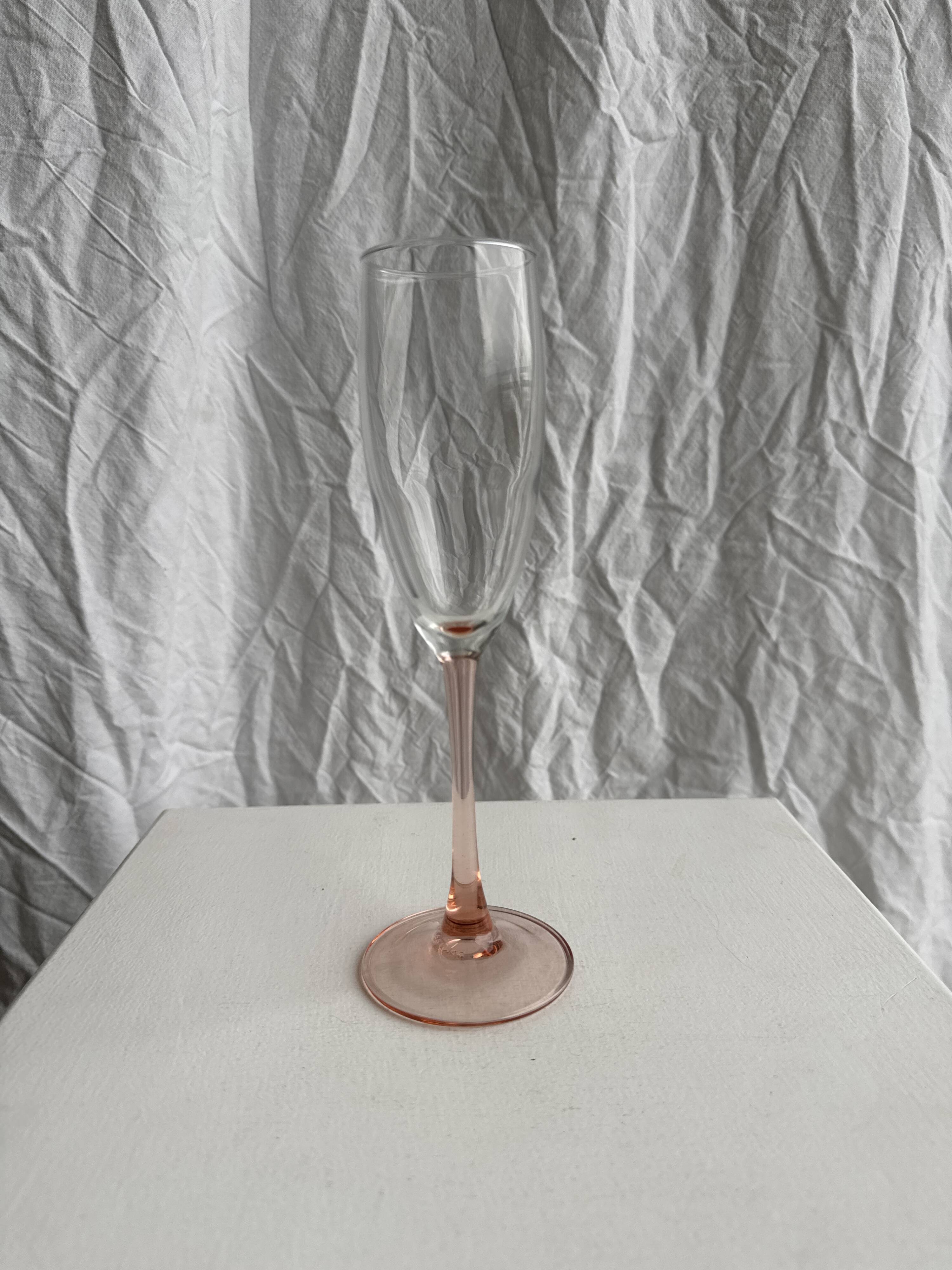 Set of 3 vintage pink champagne flutes H22
