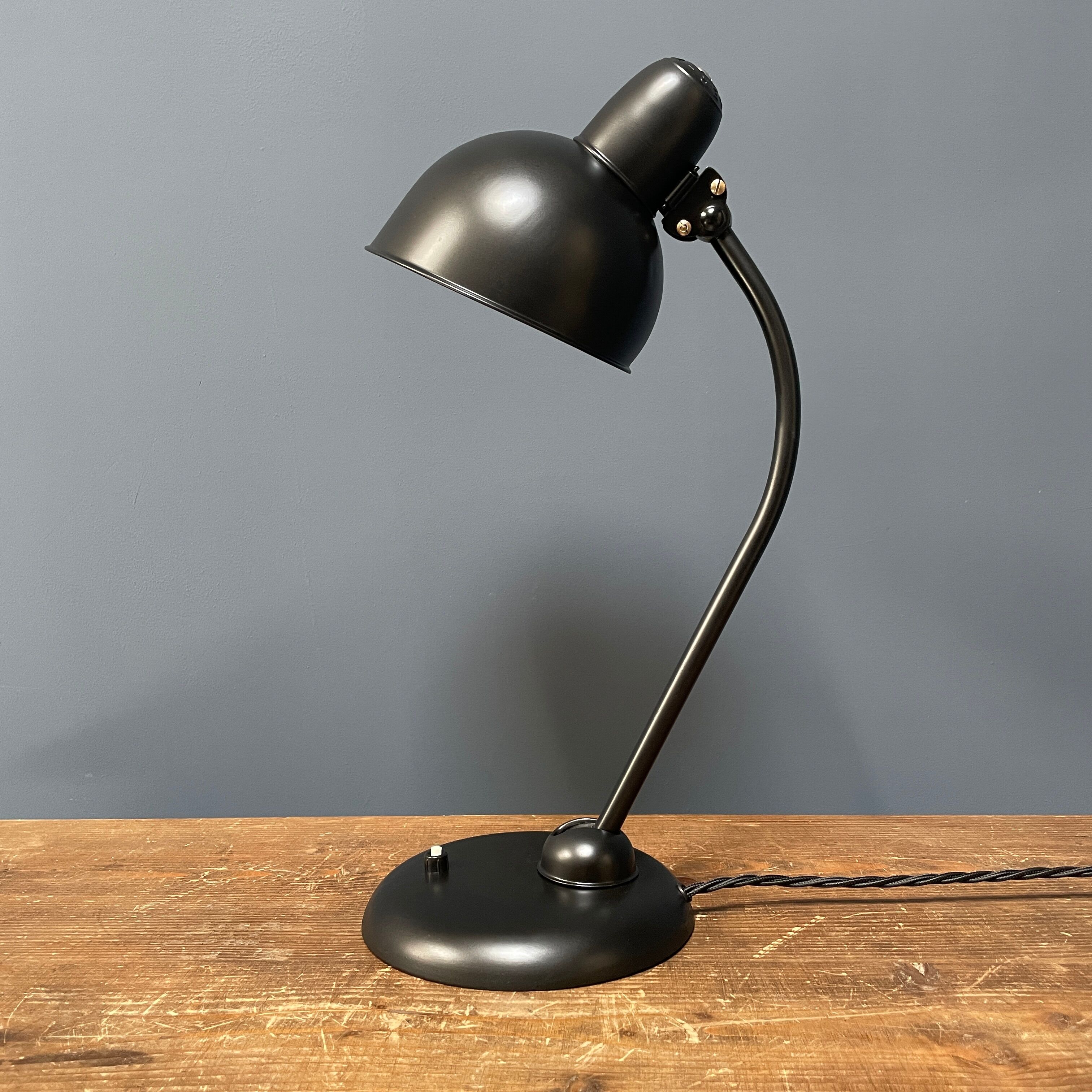 Early kaiser Jdell desk or table lamp model 6556 from the 1930s
