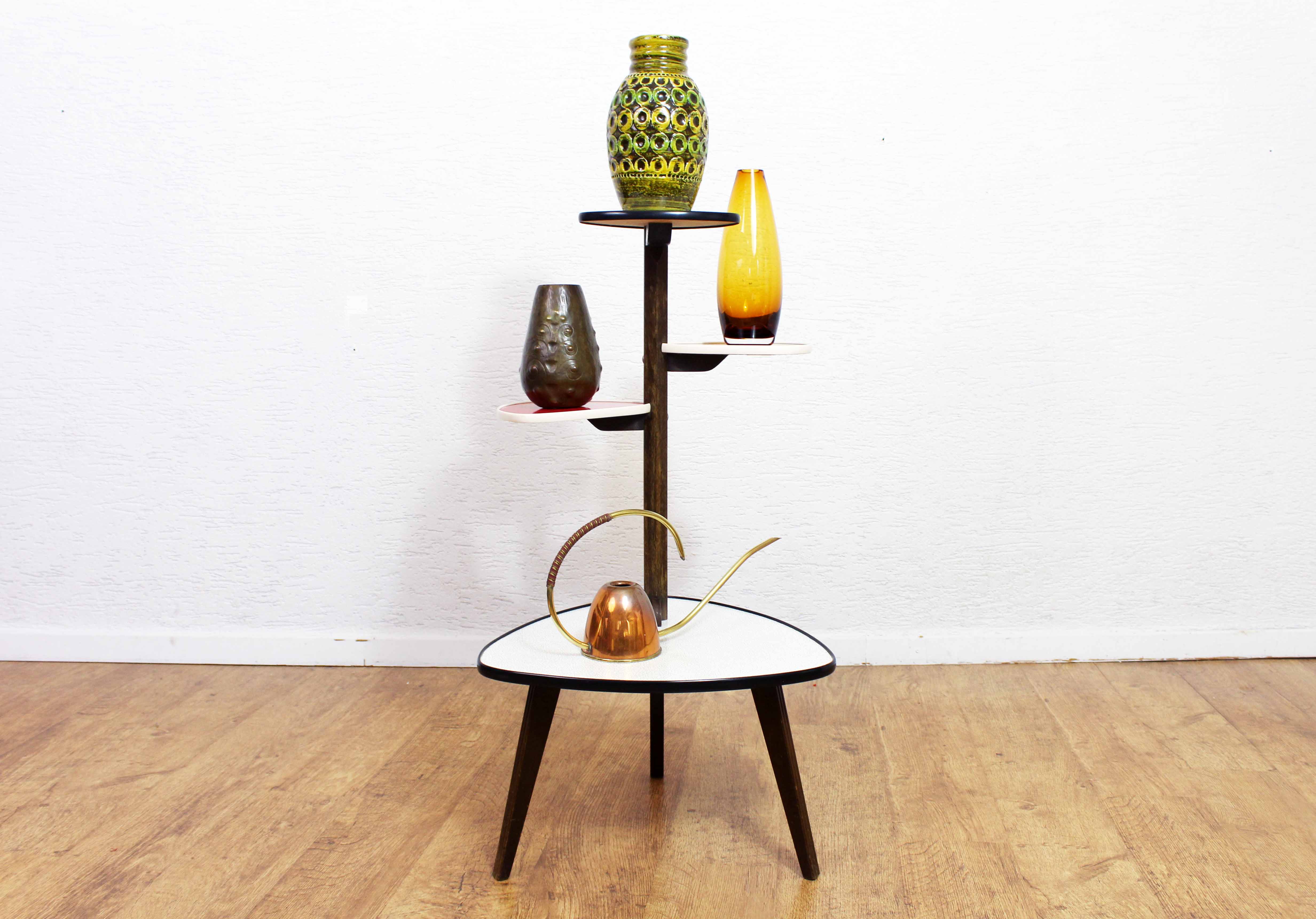 Vintage storey plant door