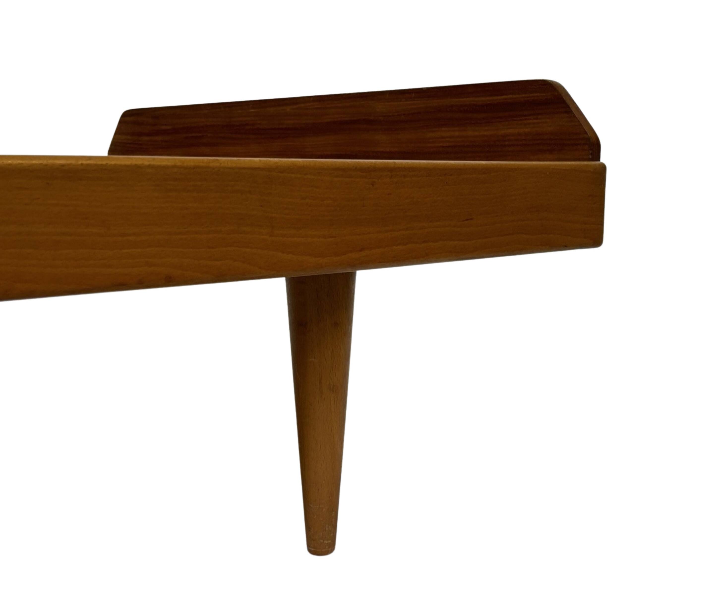 Vintage daybed 1960s minimalist design in Teak wood