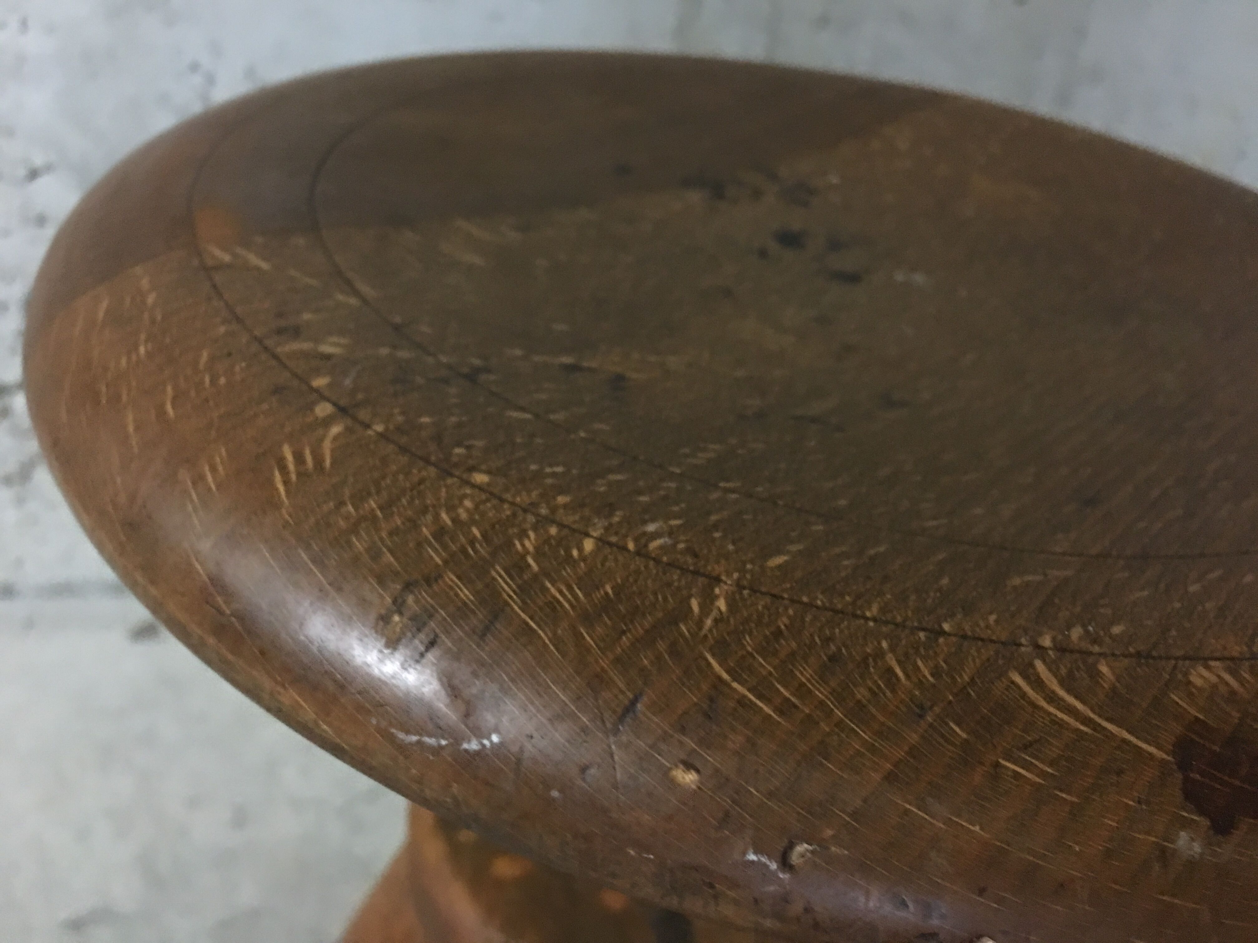 Stool from workshop to screw