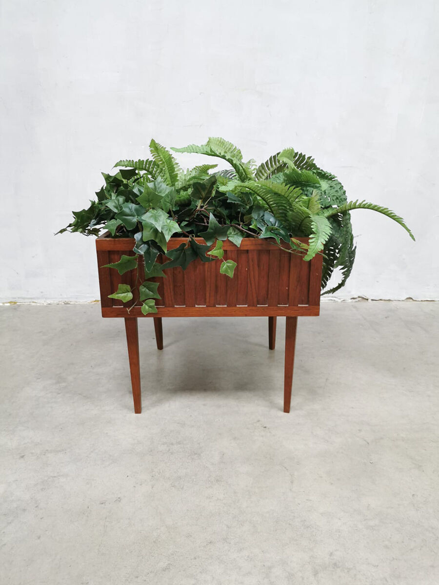 Teak indoor planter plant stand ‘minimalism’