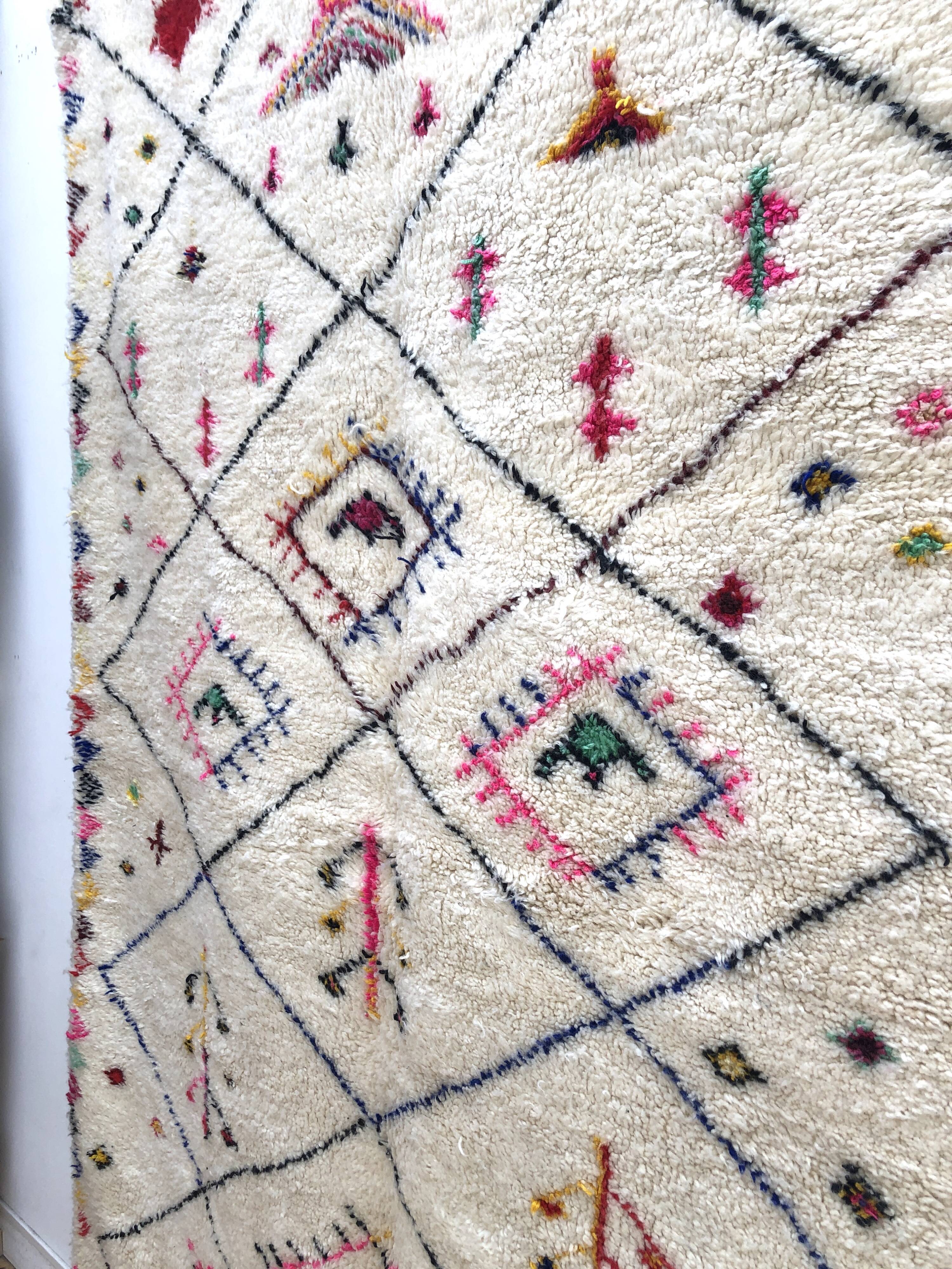 Moroccan Berber carpet Beni Ouarain with colorful patterns 2.7x1,67m