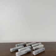 Lot de 8 portes-couteaux en marbre blanc