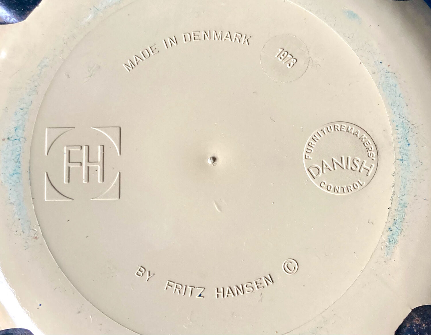 Set of 2 children's chairs by Arne Jacobsen for Fritz Hansen