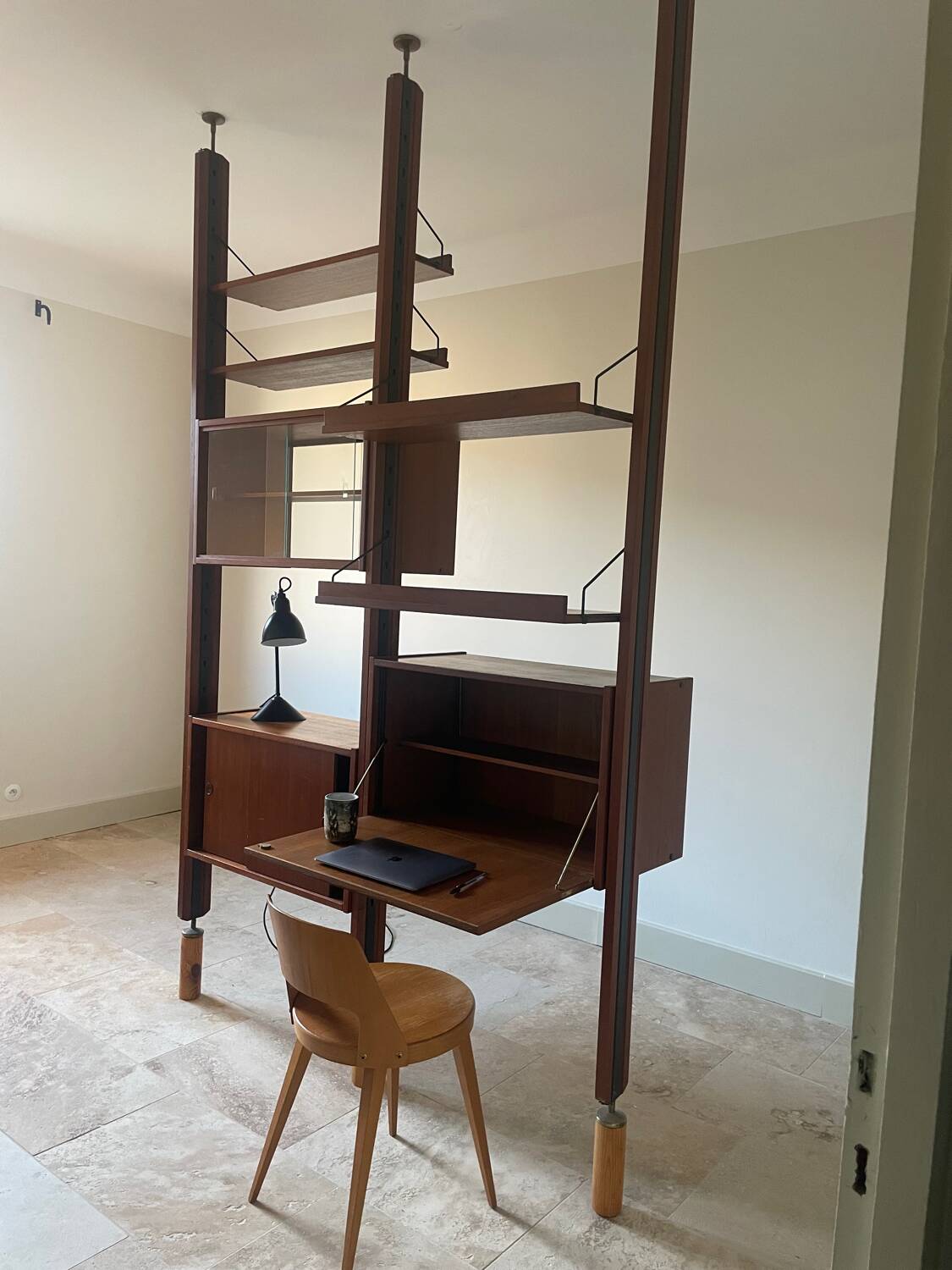 Double-sided modular library room divider