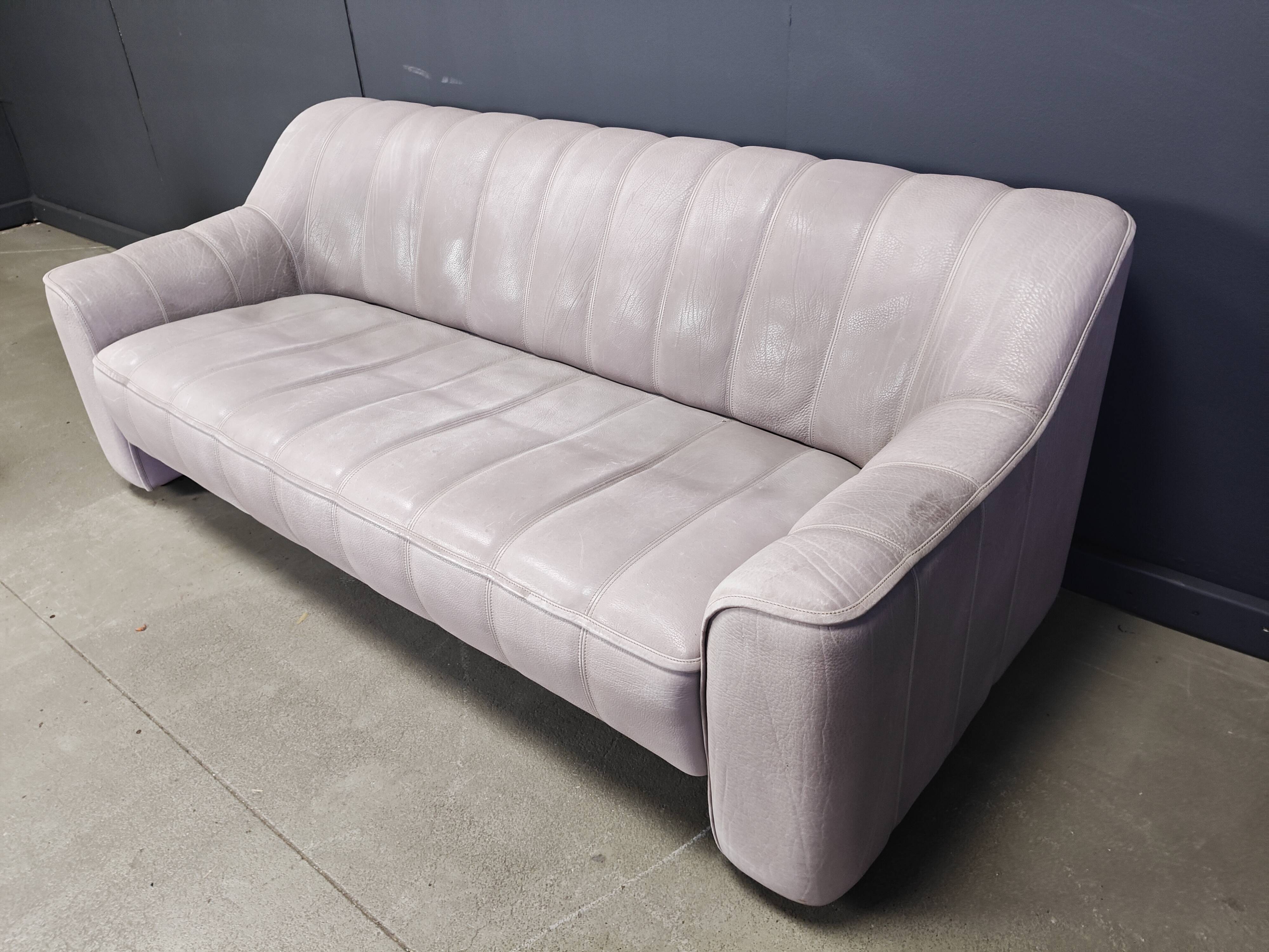 Vintage neck leather sofas DS44 by Desede, 1970s