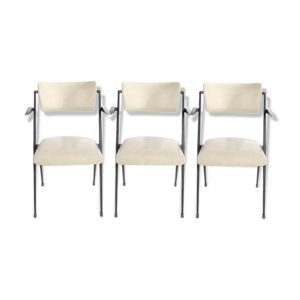 White pyramid chairs by Wim Rietveld