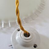 Serrated opaline suspension