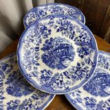 Twelve ironstone plates