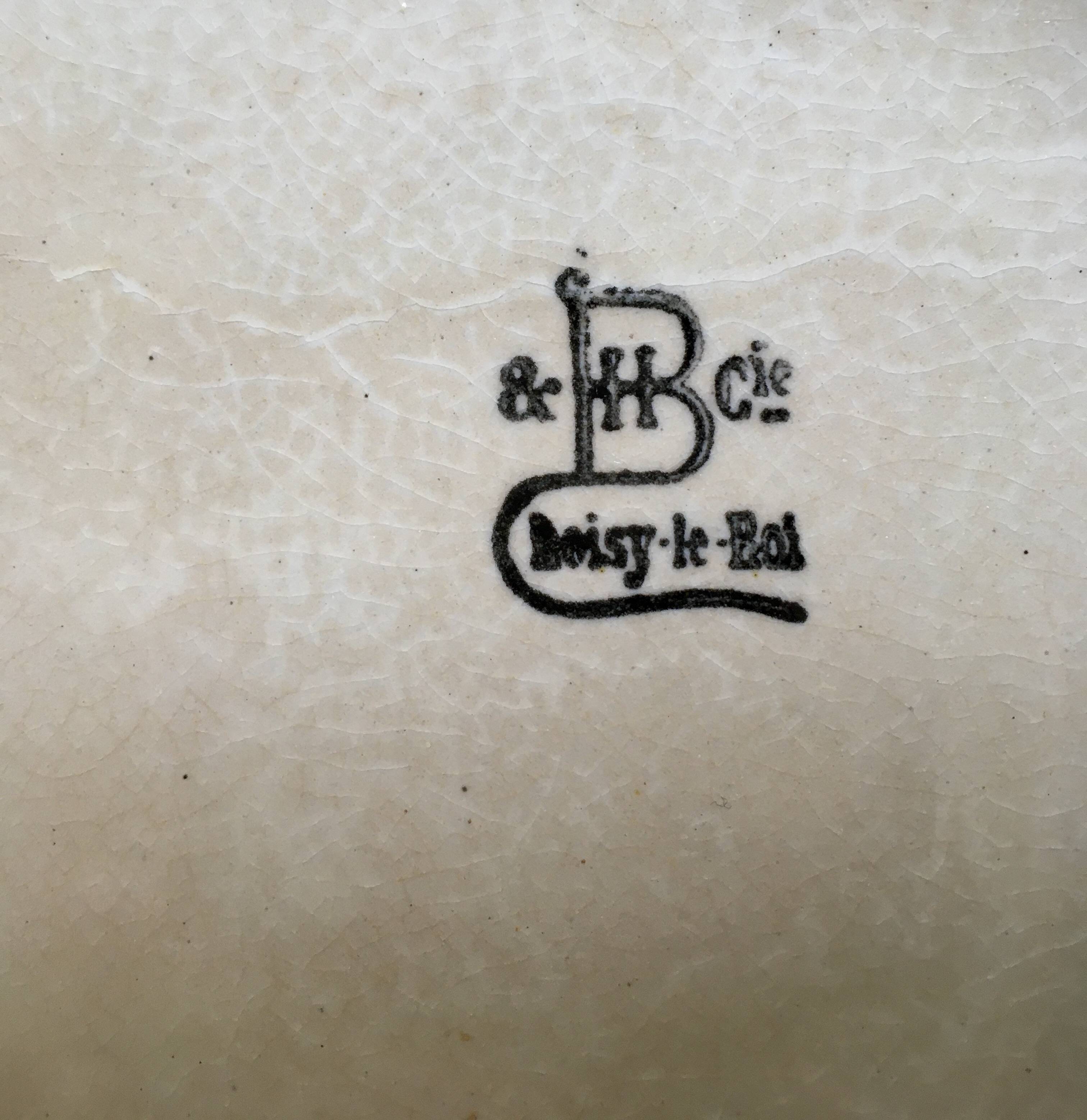 19th century majolica plate Hen and Chicks Choisy Le Roi