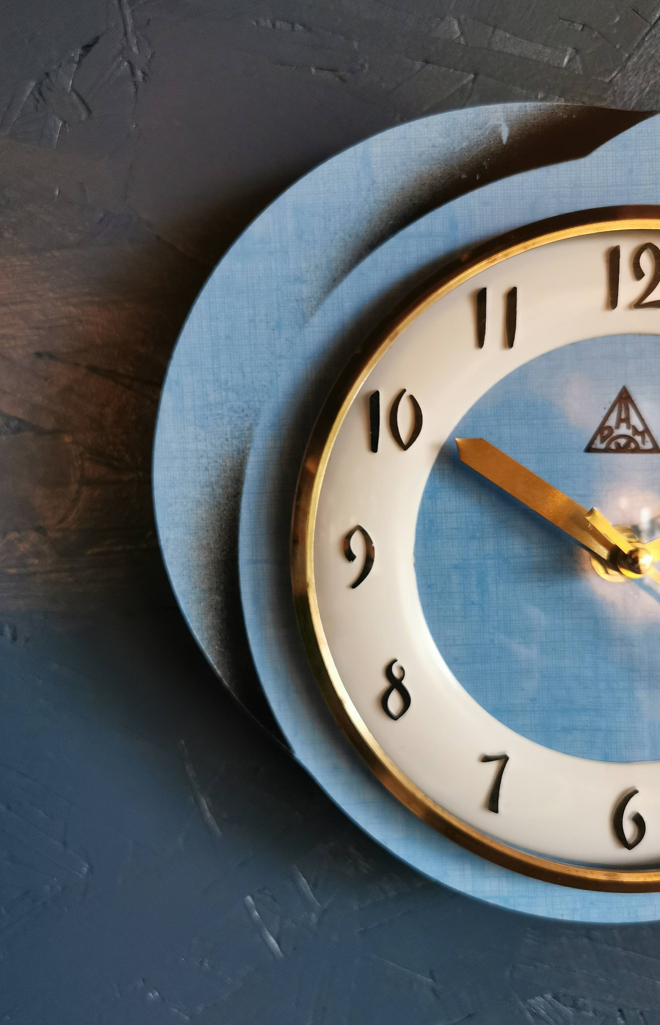 Silent vintage formica wall pendulum clock "Dam blue black"