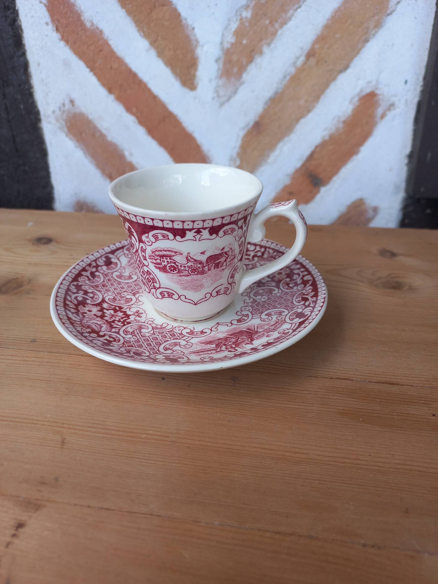 Coffee cup and saucer