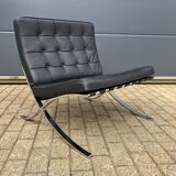 Originele Knoll Barcelona chair Mies Van Der Rohe , Zo goed als nieuw!!