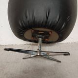 Vintage design armchair