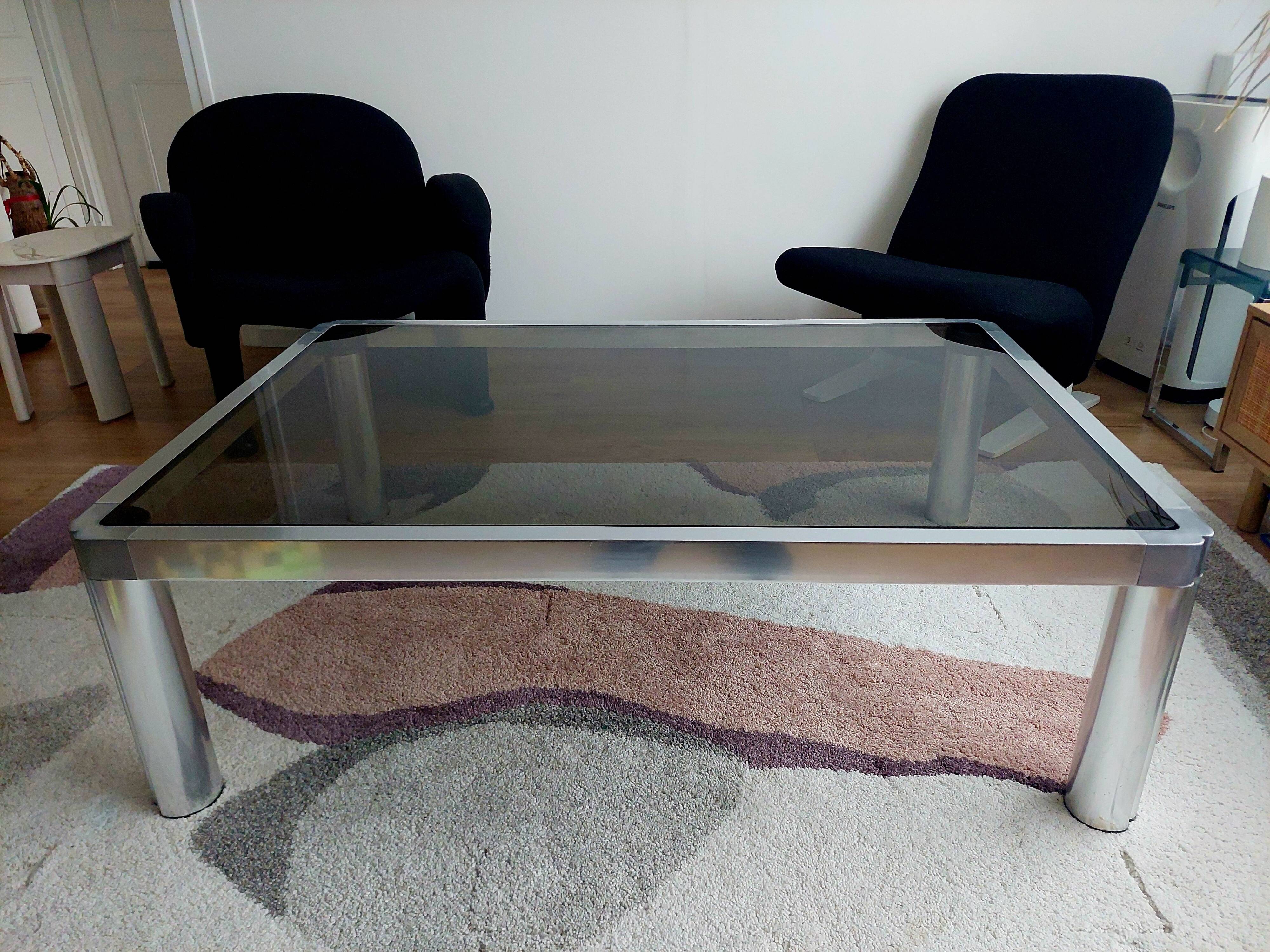 Artifort Kho Liang coffee table