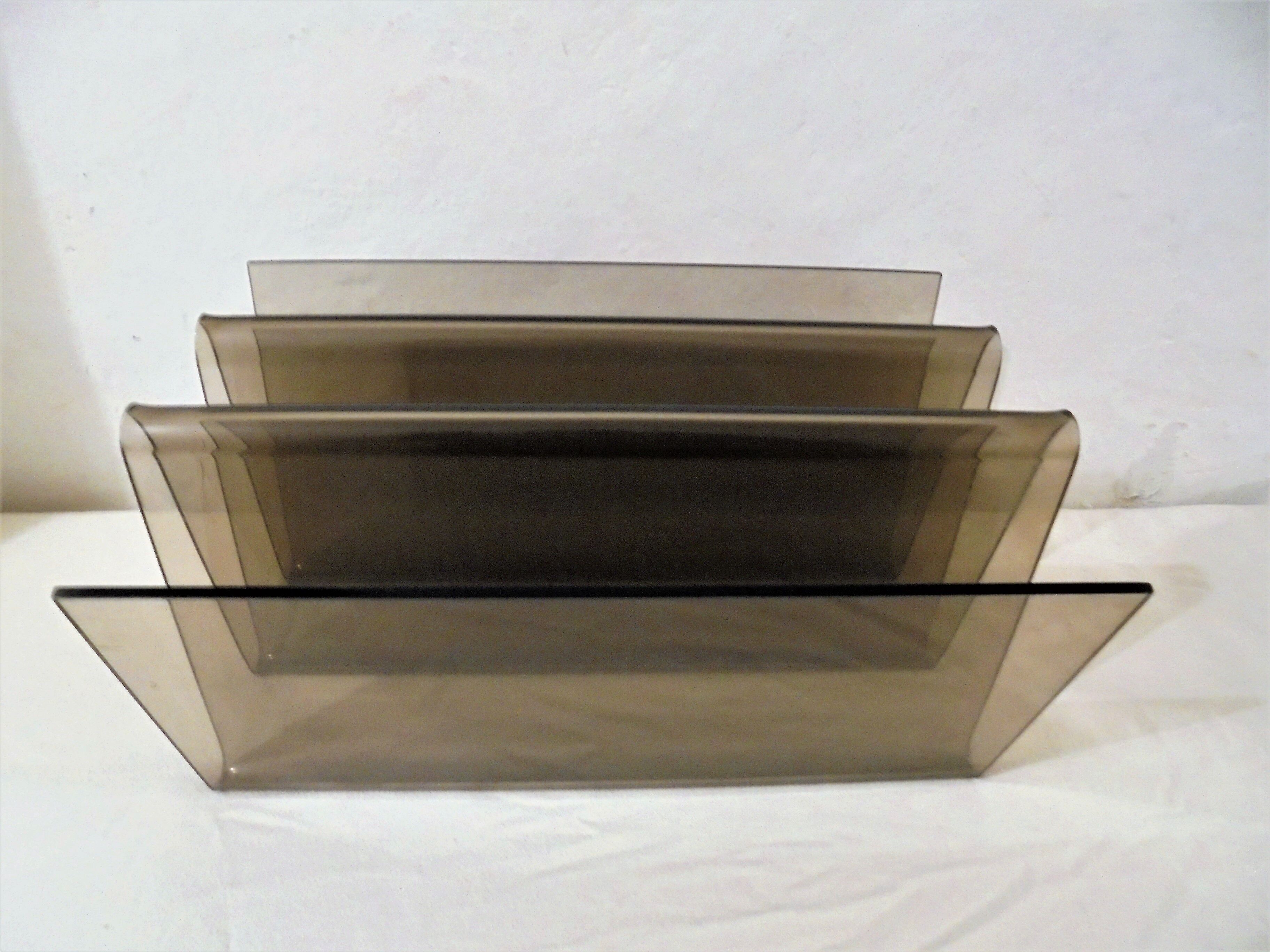 Magazines rack, smoked plexi
