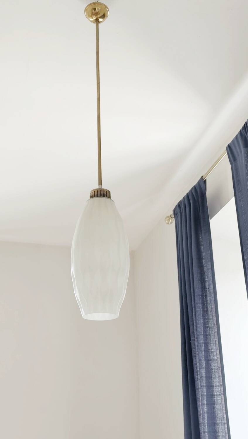 Graphic Italian opaline pendant light