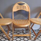 Chaises pliantes bois verni estampillées otk n°23