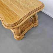 Table basse française en chêne massif des années 1970