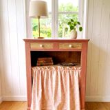 Very terracotta to curtain