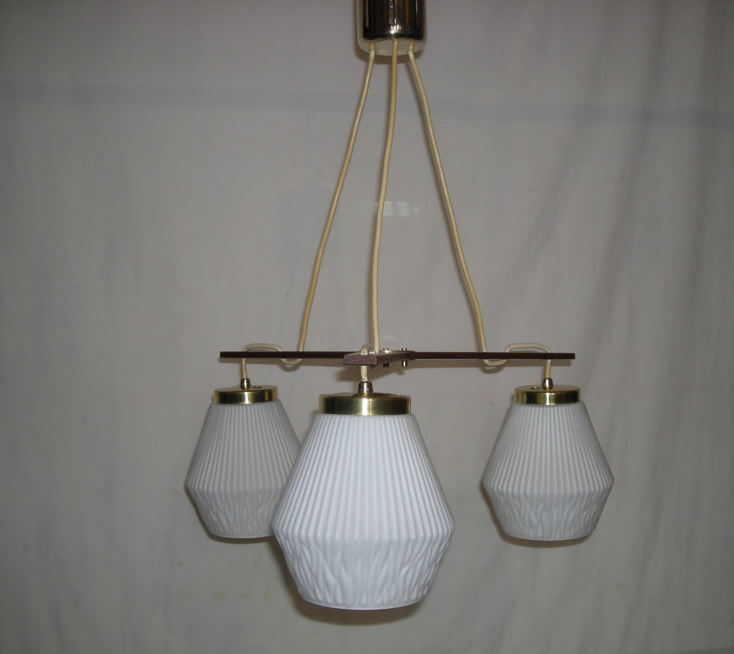 Suspension style scandinave des années 60