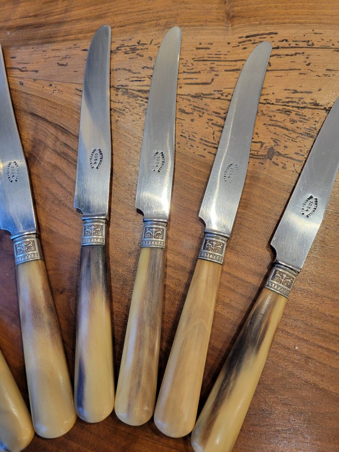 6 horn knives