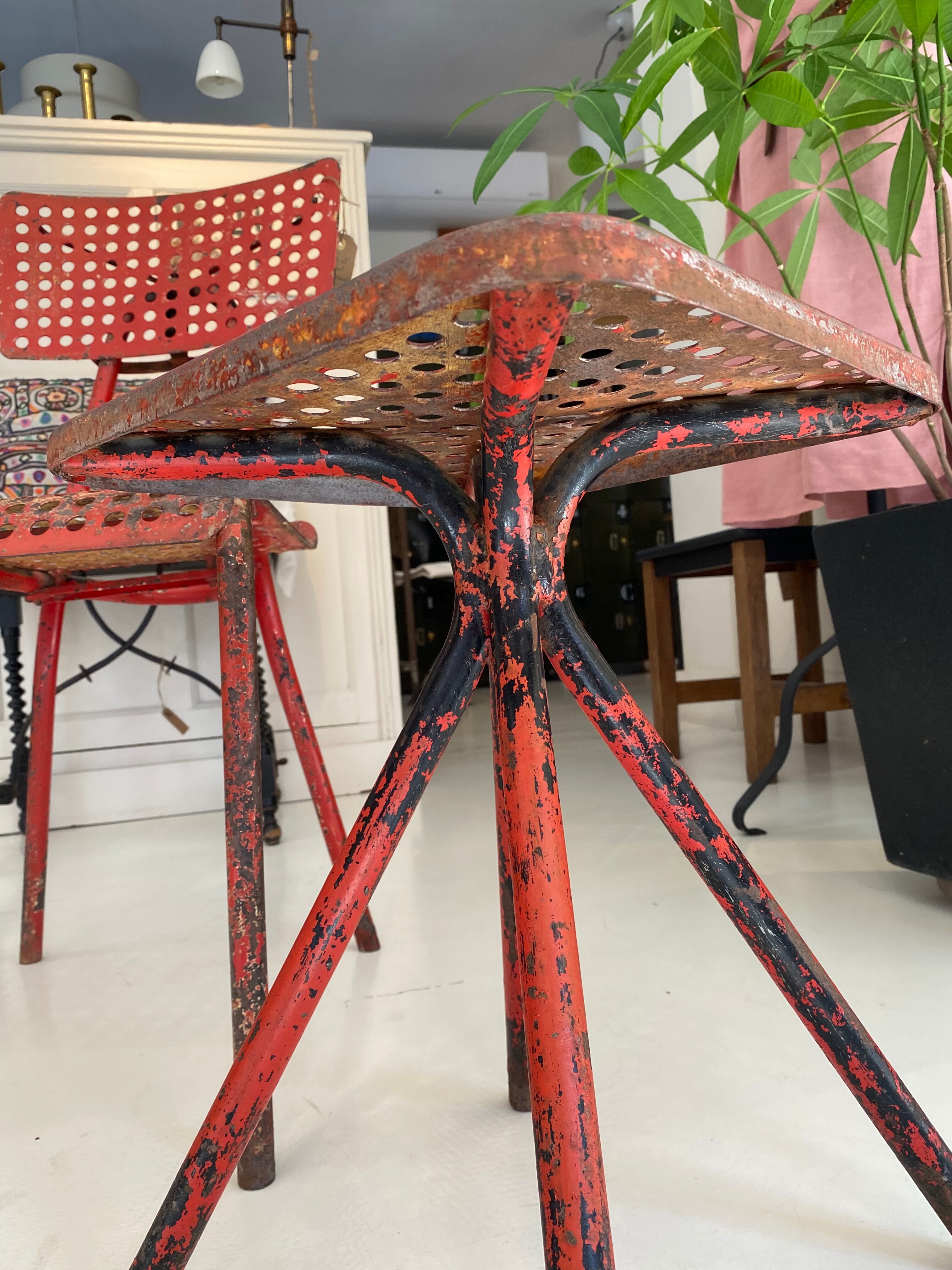 Antique chair by René malaval with its table