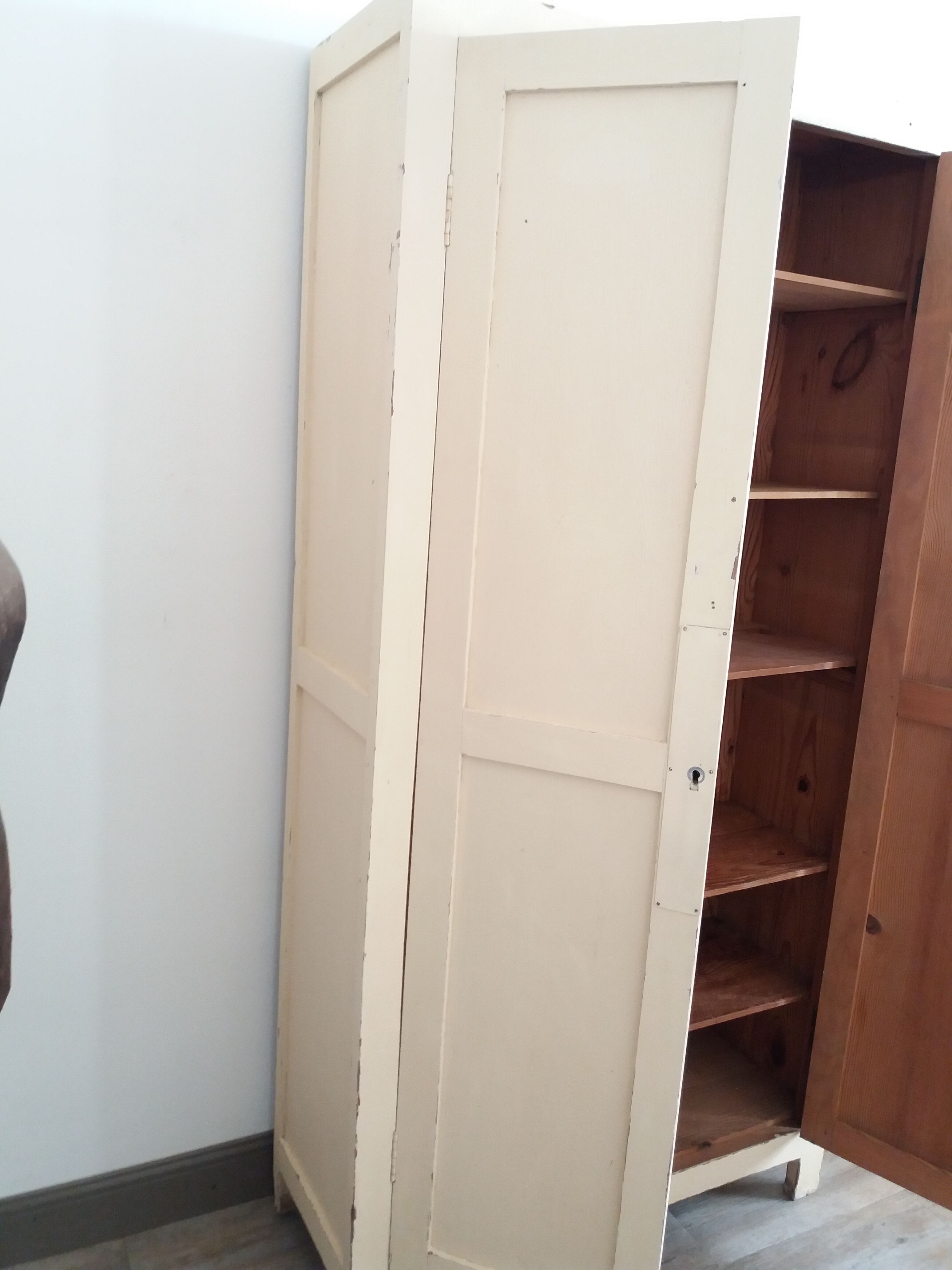 Armoire
