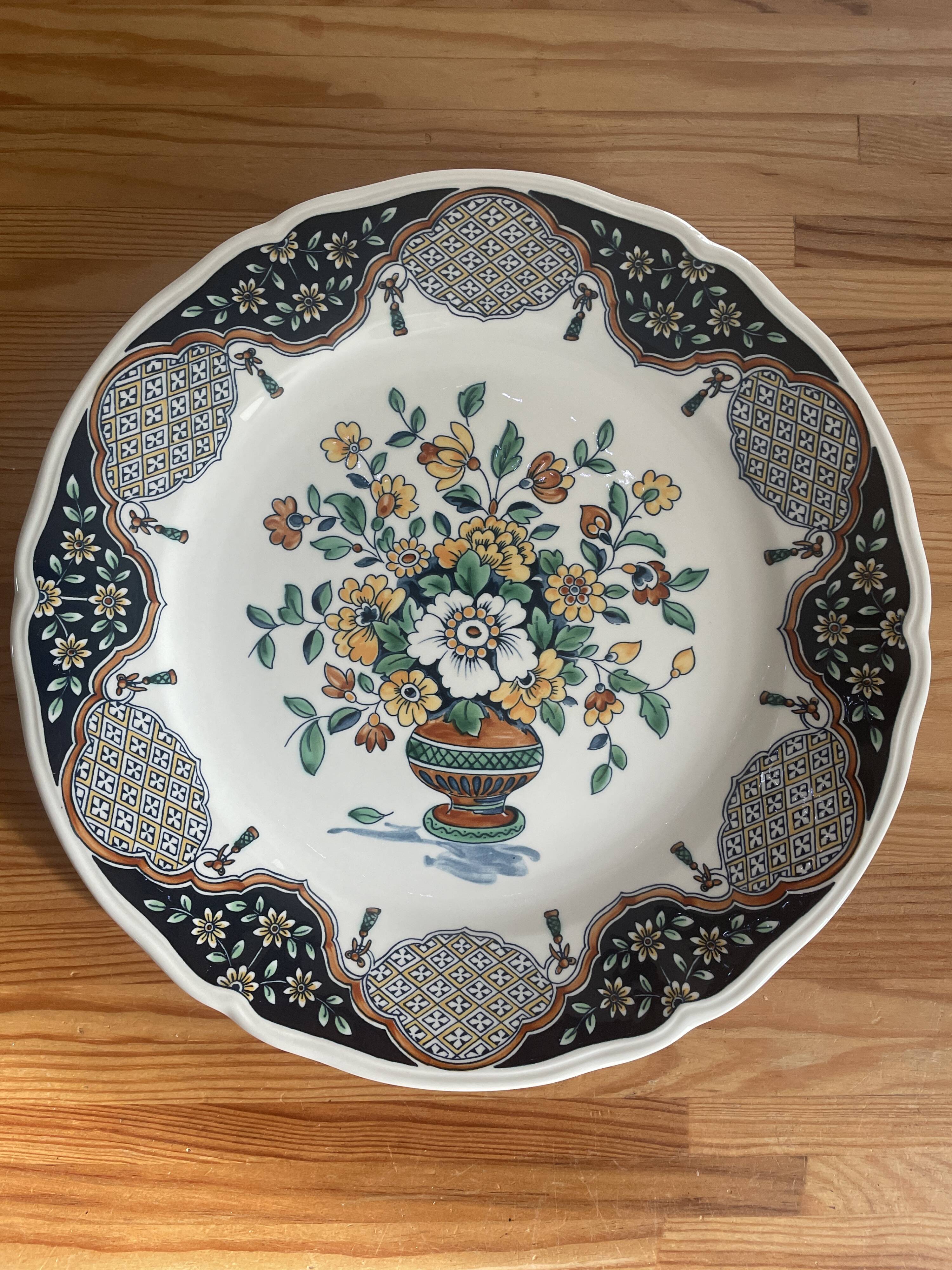 Large Villeroy & Boch dish