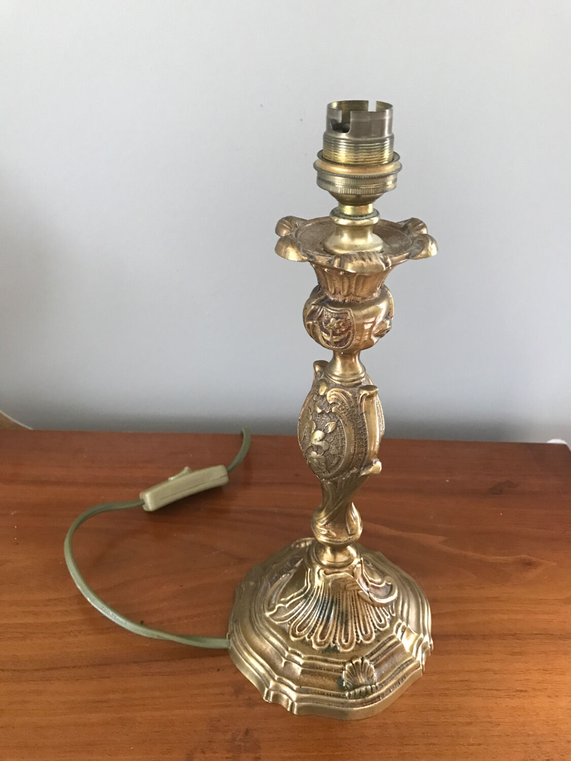 Gilded bronze lamp foot