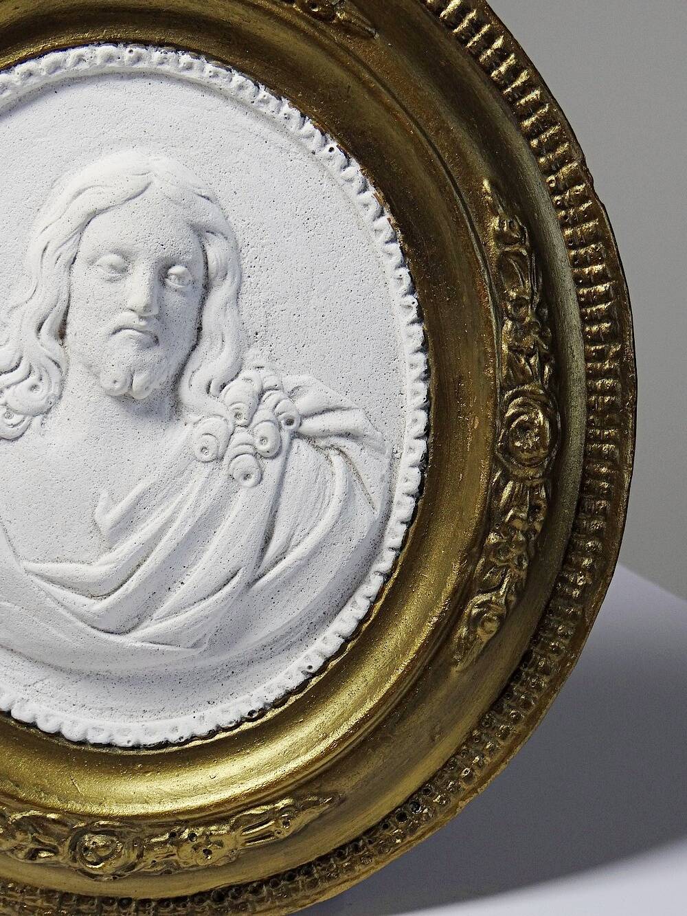 Religious wall medallion Christ plaster antique 19th century Louis XVI style 19th century