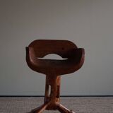 Unique sculptural pedestal armchair by the Finnish Matti Martikka in solid pine, 1960s.