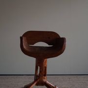 Unique sculptural pedestal armchair by the Finnish Matti Martikka in solid pine, 1960s.
