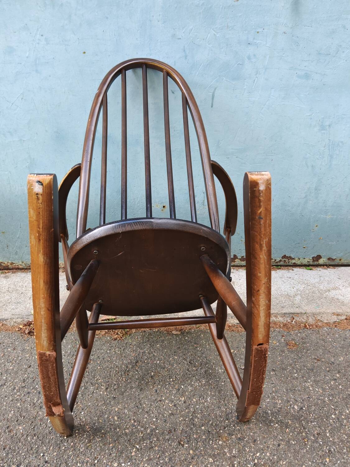 Vintage rocking chair