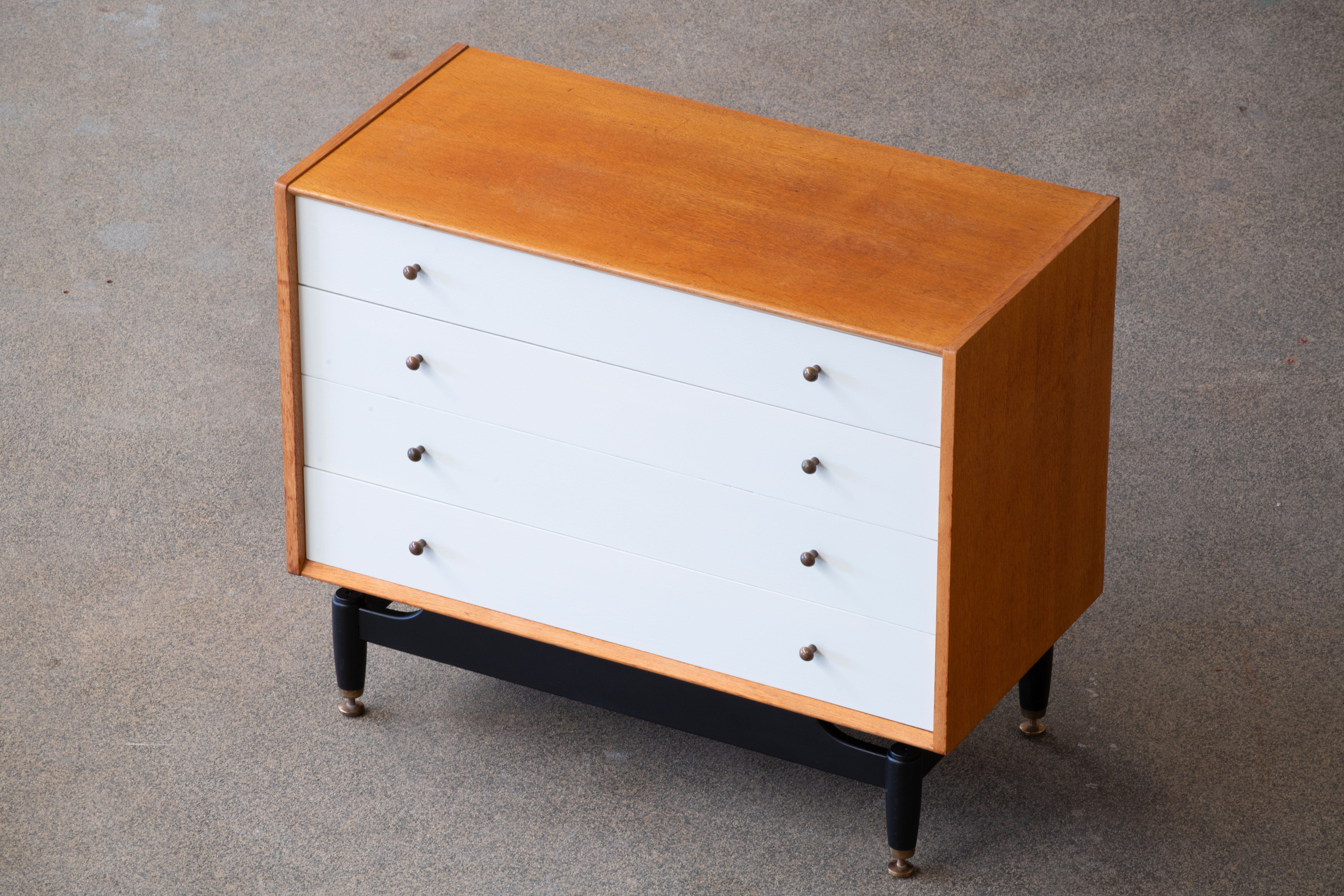 Vintage dresser E Gomme 1960