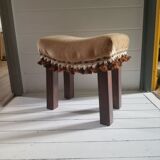 Artisanal footrest of oriental spirit